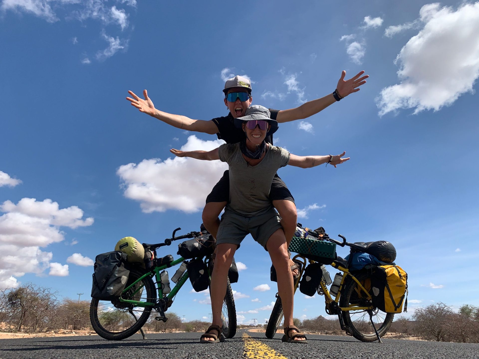 Johanna &amp; Tanja / roaming_pedals - Mit dem Fahrrad von Kapstadt nach ...